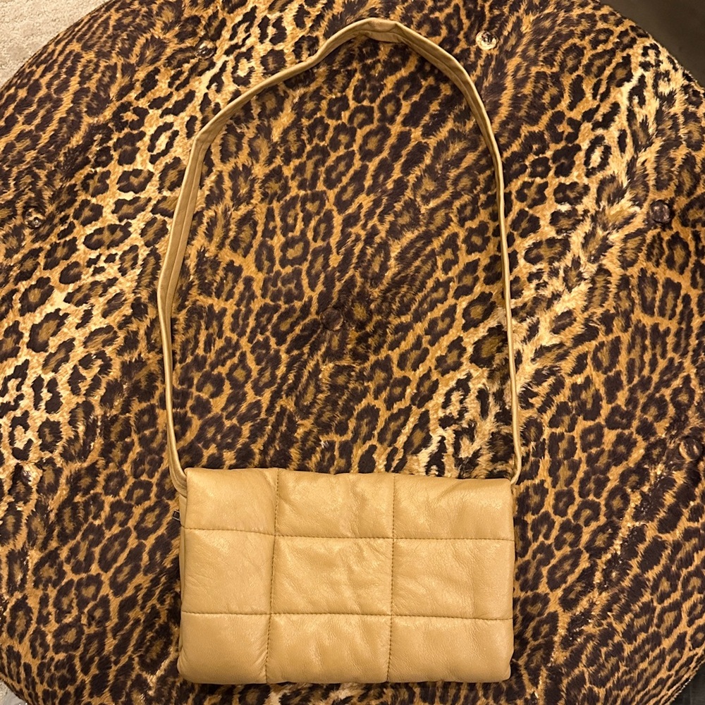 Chic Tan Quilted Shoulder Bag